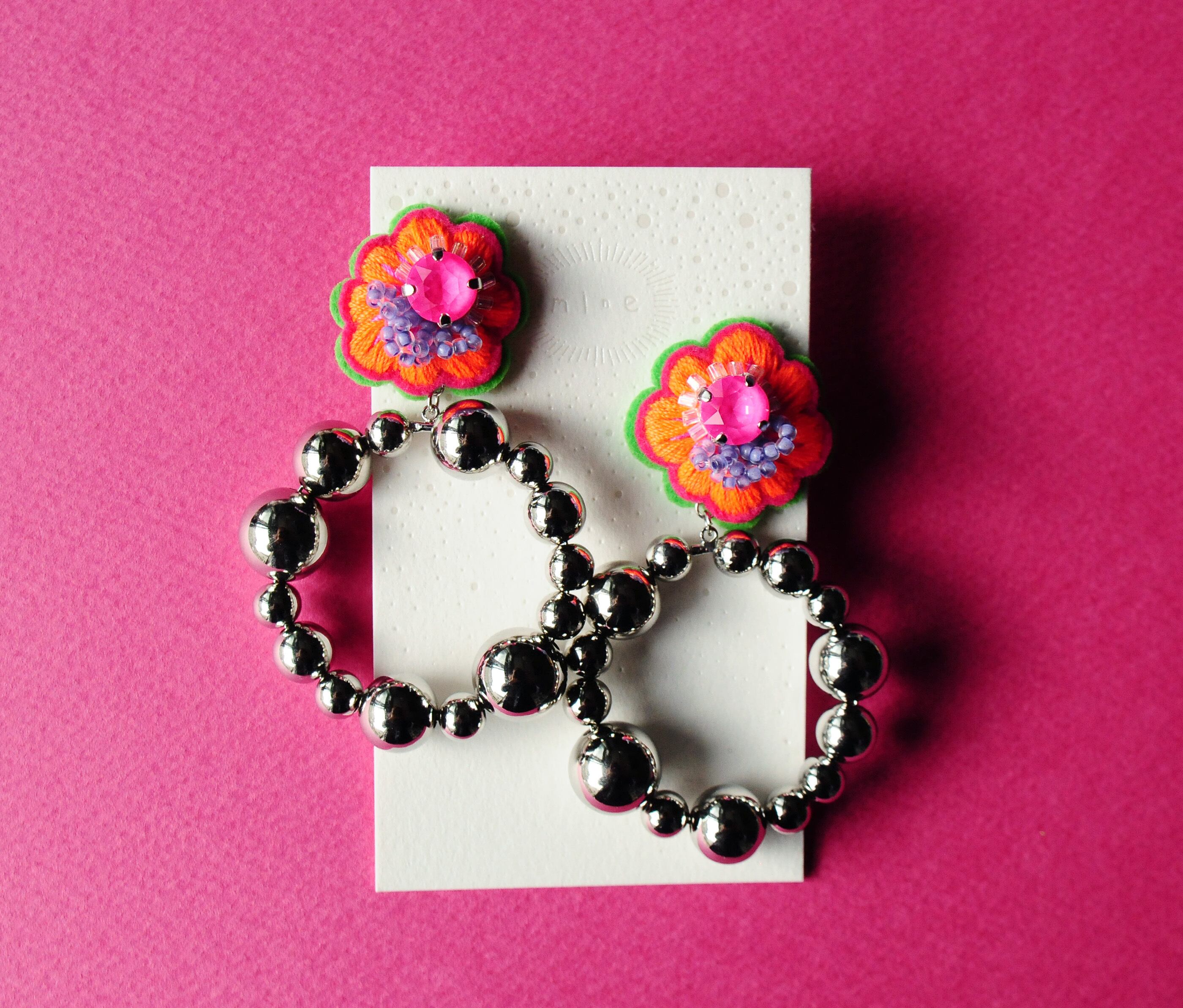 < No Name ~名前のない花~ >『 Neon Orange×Silver Ring 』ピアス