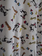1980’s Made in USA Looney Tunes All-Over Print Mock Neck Long Sleeve Top