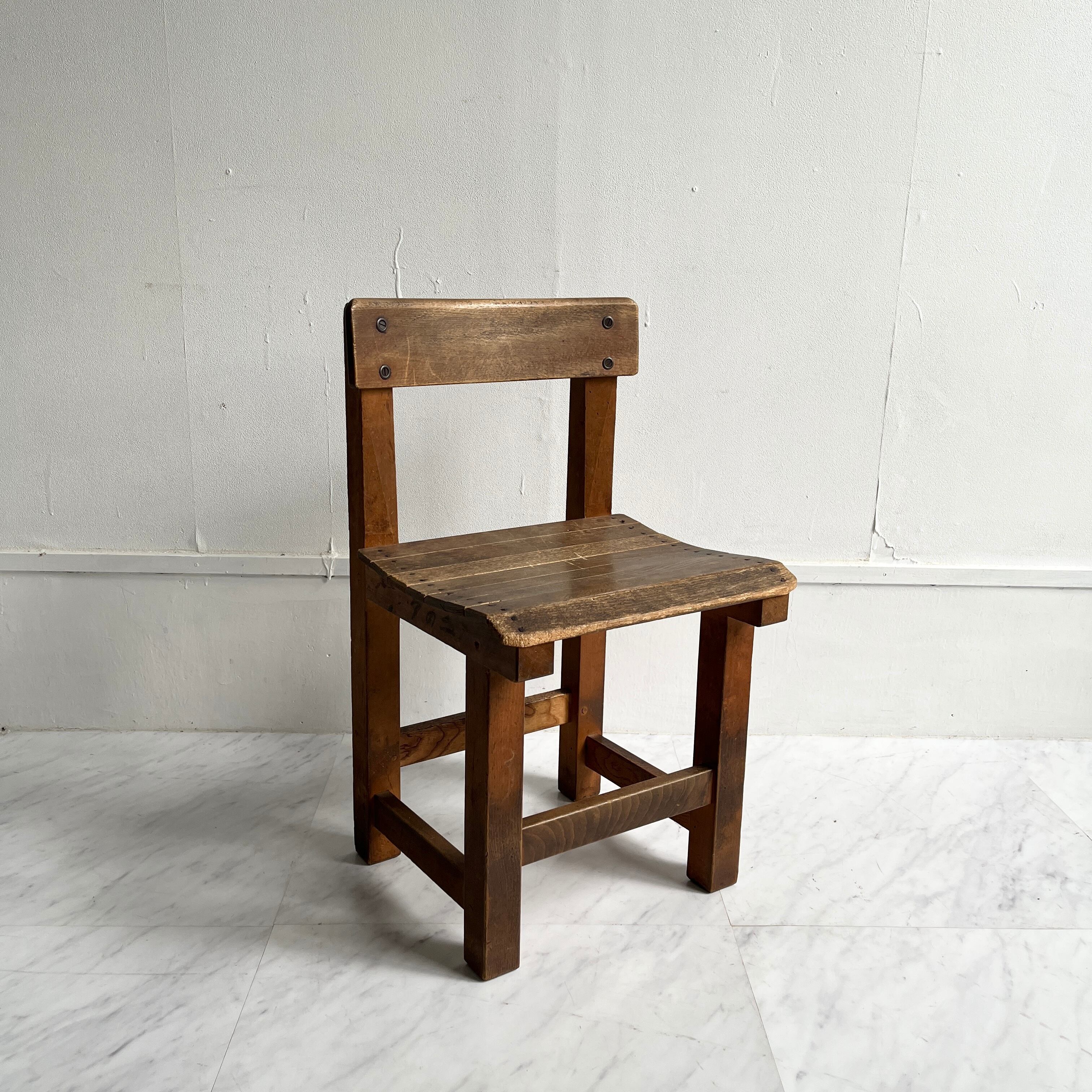 古い学校の椅子 ② 木製椅子 レトロ