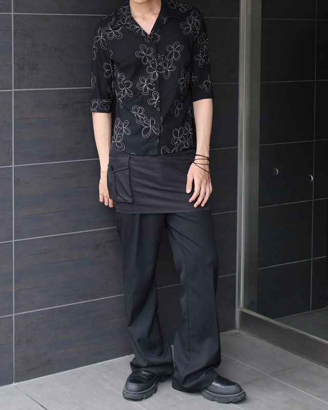 3/4 length flower design open collar shirt