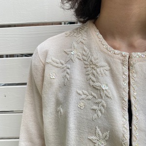 VINTAGE white beads cardigan