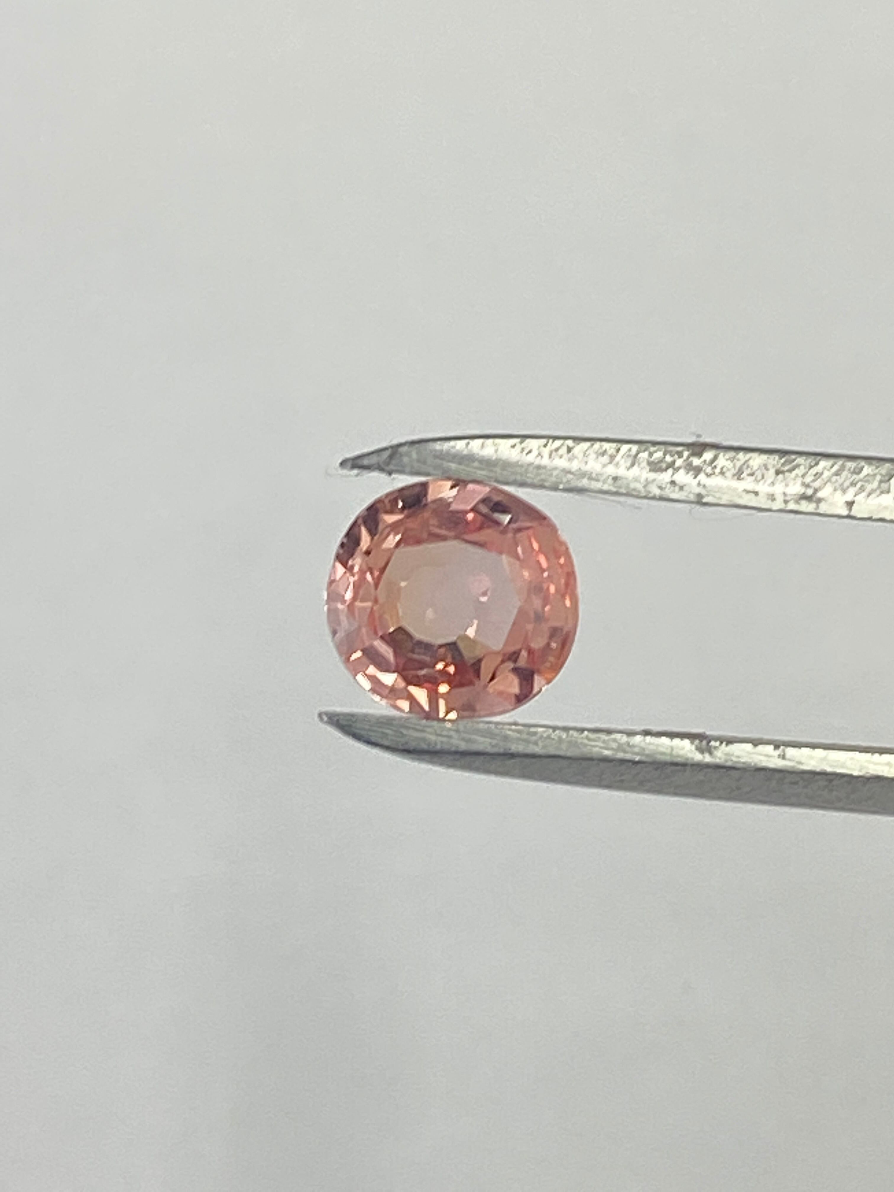 パパラチャサファイア　0.687Ct CGL鑑別付き