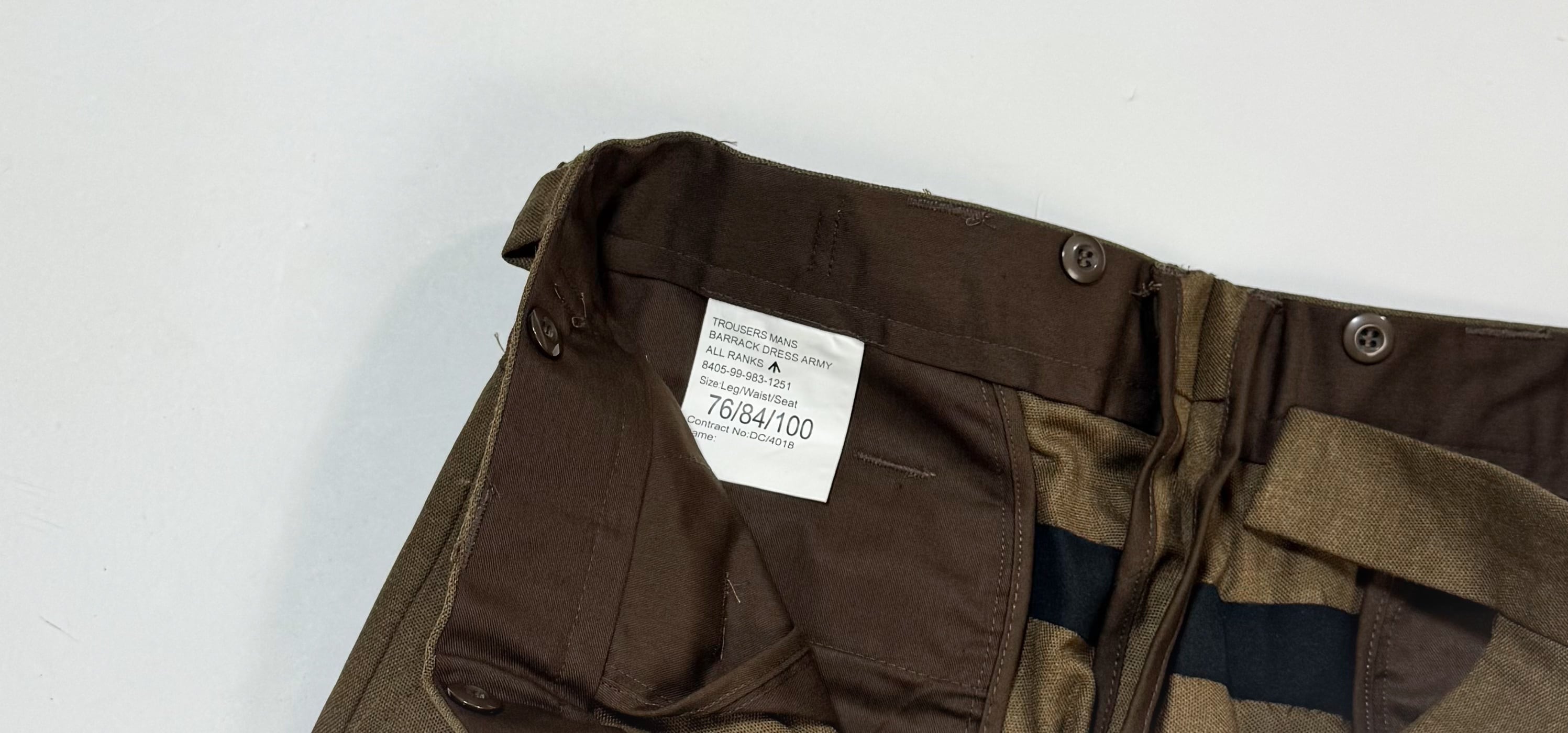 Deadstock】00's British Army Barrack Dress Trousers | Daily Dress