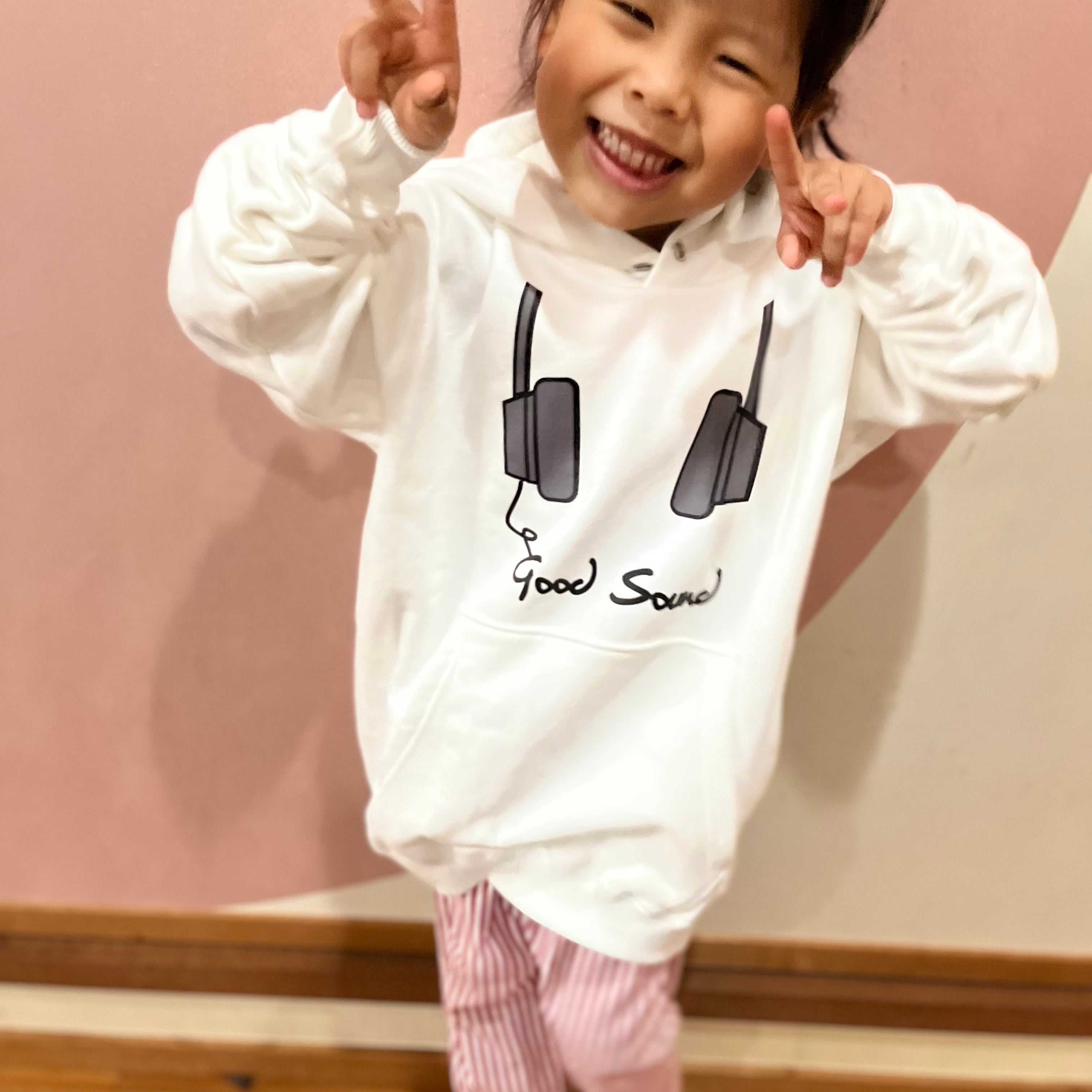 ヘッドフォンキャラクタープリントパーカー BT21」プリントパーカー(M サックス(TATA)): トップス｜Right-on