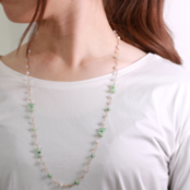 銀子彫りパーツをメイニュウらしく！氷翡翠を可愛らしいデザインで！リボンモチーフ眼鏡留めネックレス A貨翡翠 jd_ne1148