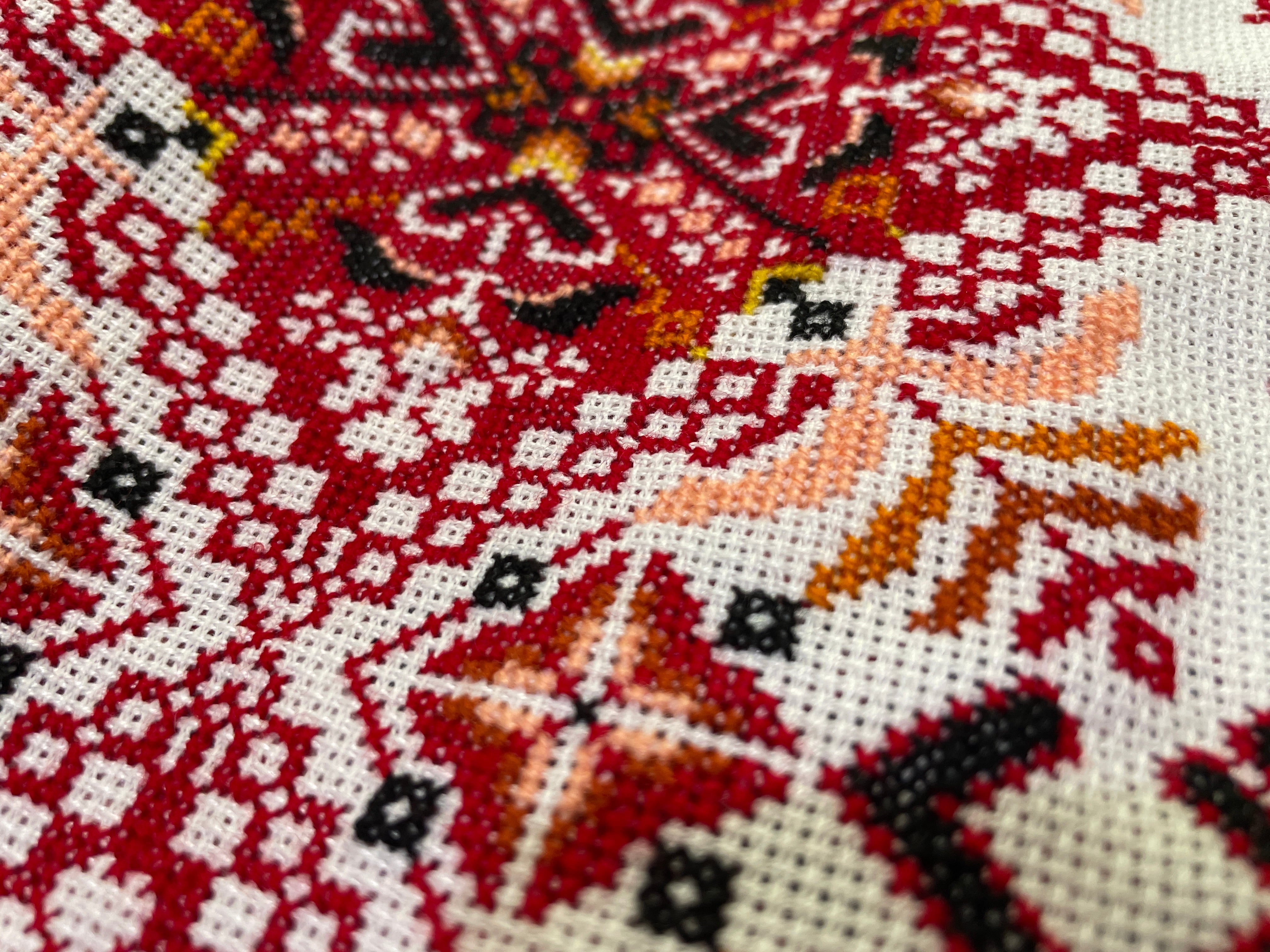 ウクライナ伝統手刺繍祭具タオル「ルシニク」 | ウクライナ刺繍と伝統