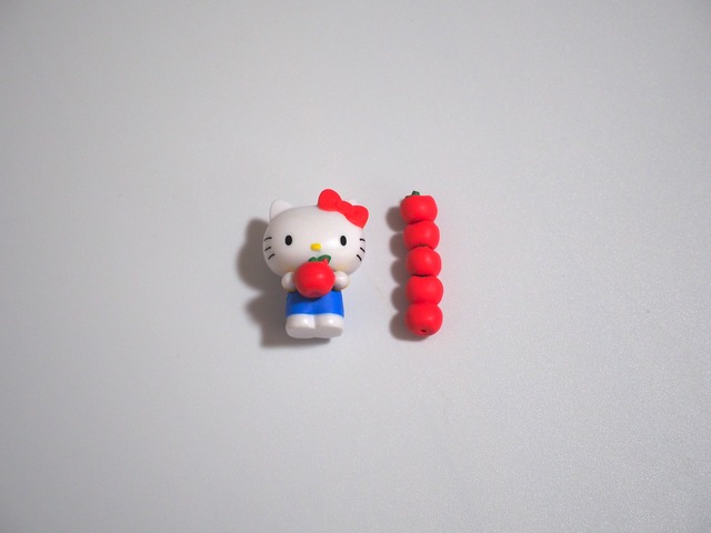 I'm HelloKittyフィギュアコレクション①身長はリンゴ５個分よ
