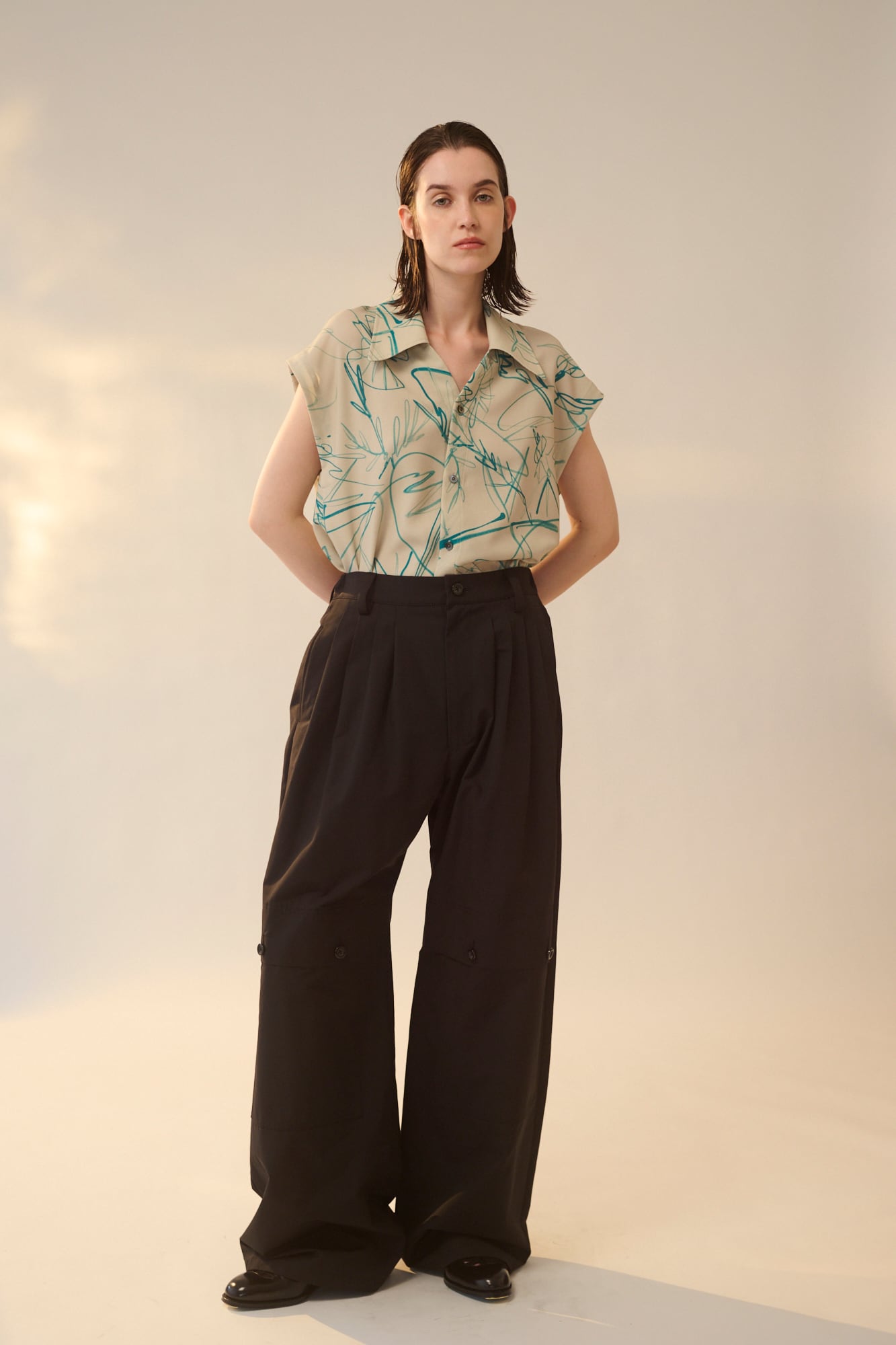 2点まとめ売りウジョー　パンツ　春夏 2点まとめ売りウジョー パンツ 春夏 2点まとめ売りウジョー パンツ 春夏