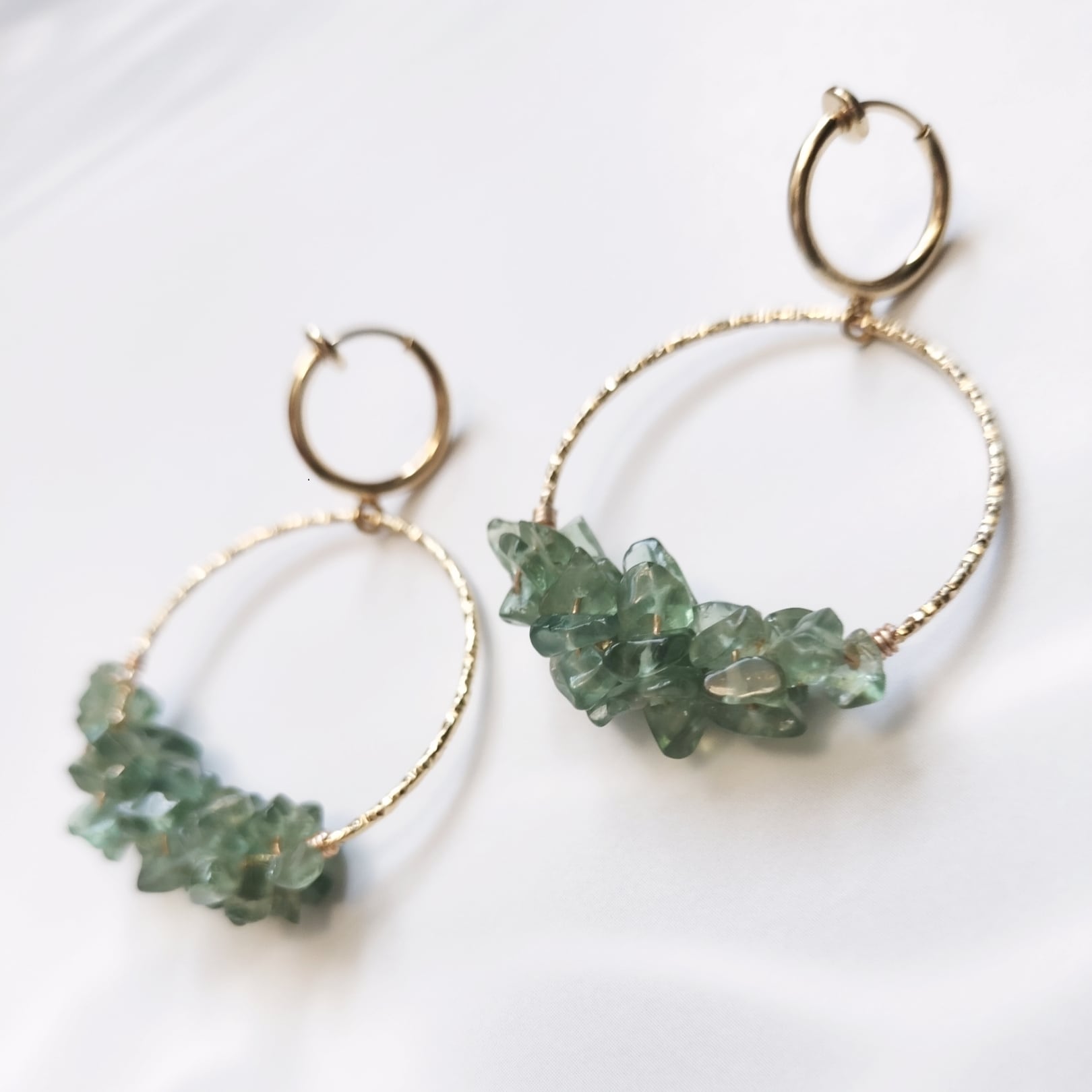 グリーンアパタイトさざれチップ フープ ピアス イヤリング 大ぶり