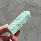 ガーニエライト タワー1*グリーンムーンストーン*ポイント*天然石インテリア*パワーストーン*天然石置き物