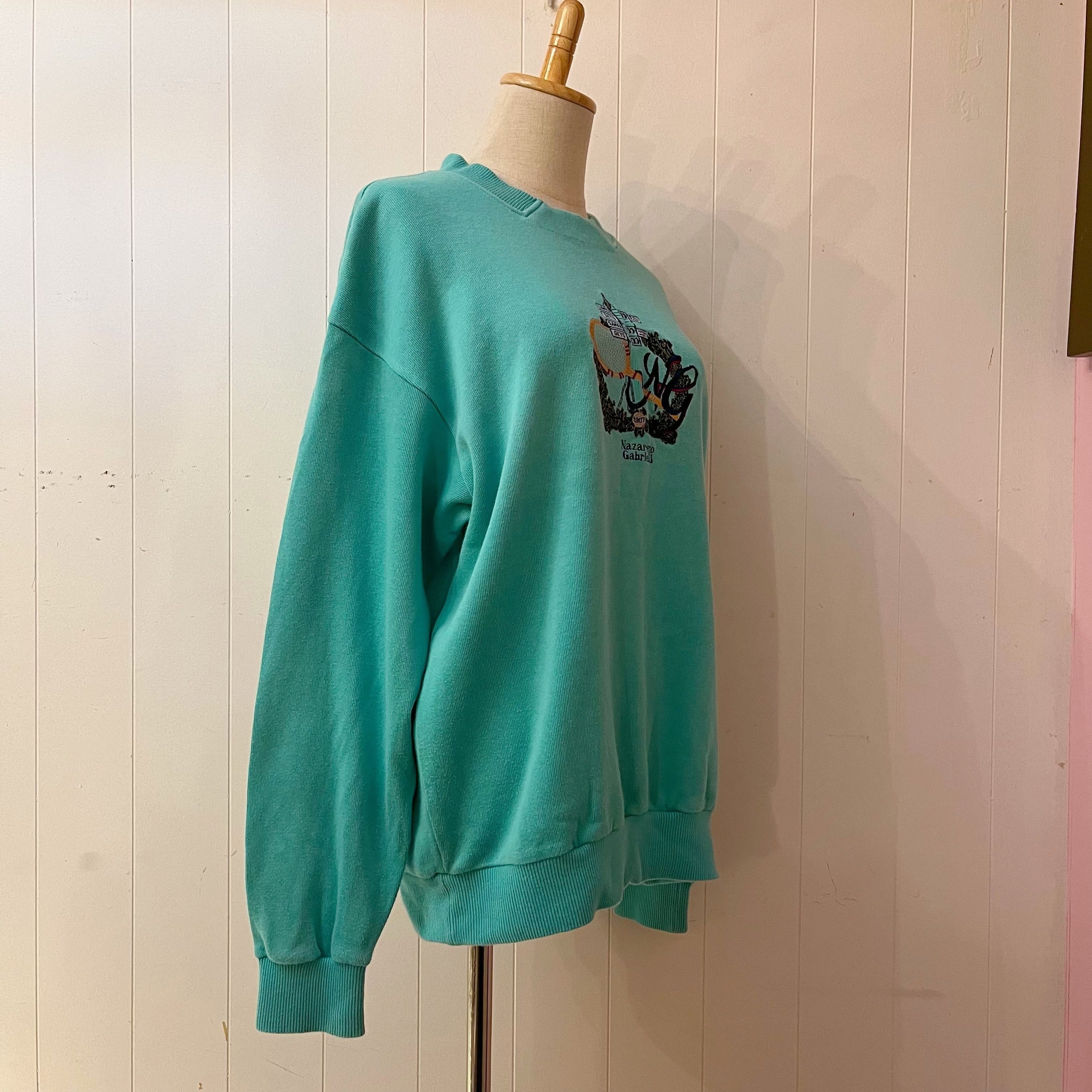 racket embroidery green sweat