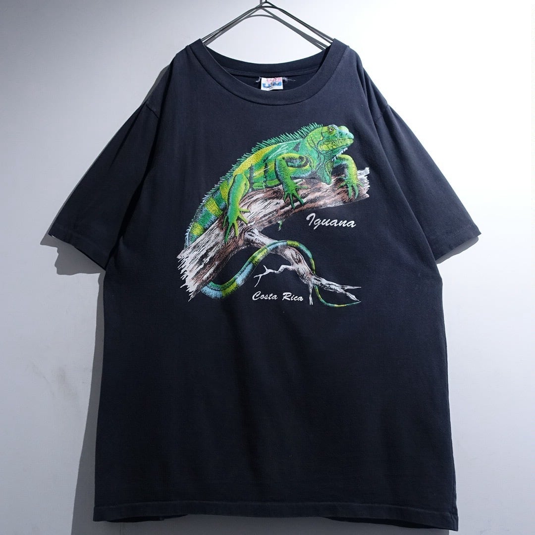 90s Iguana Print Design Animal T-Shirt