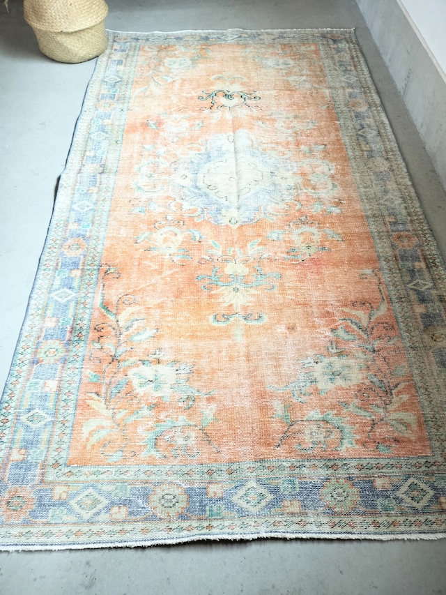 Turkish rug 275✕150cm No.405