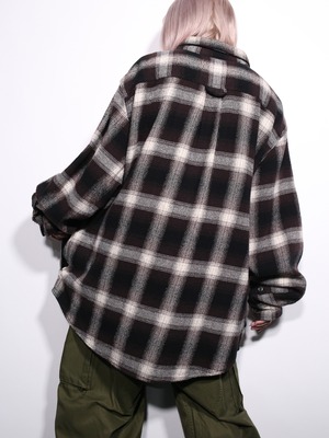 XXL monotone coloring shadow check shirt jacket