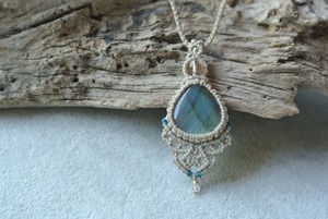 ラブラドライト×アメトリンマクラメネックレス