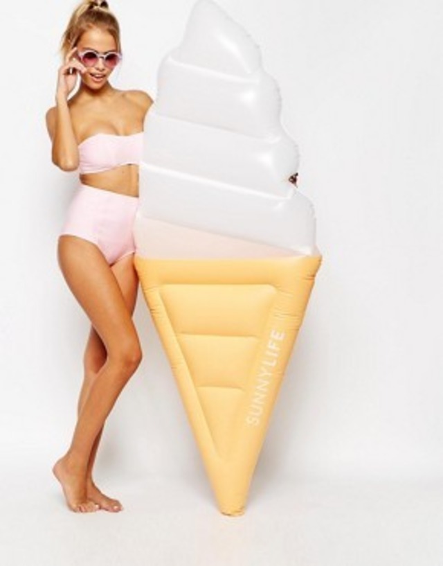 SUNNY LIFE Inflatable Ice cream