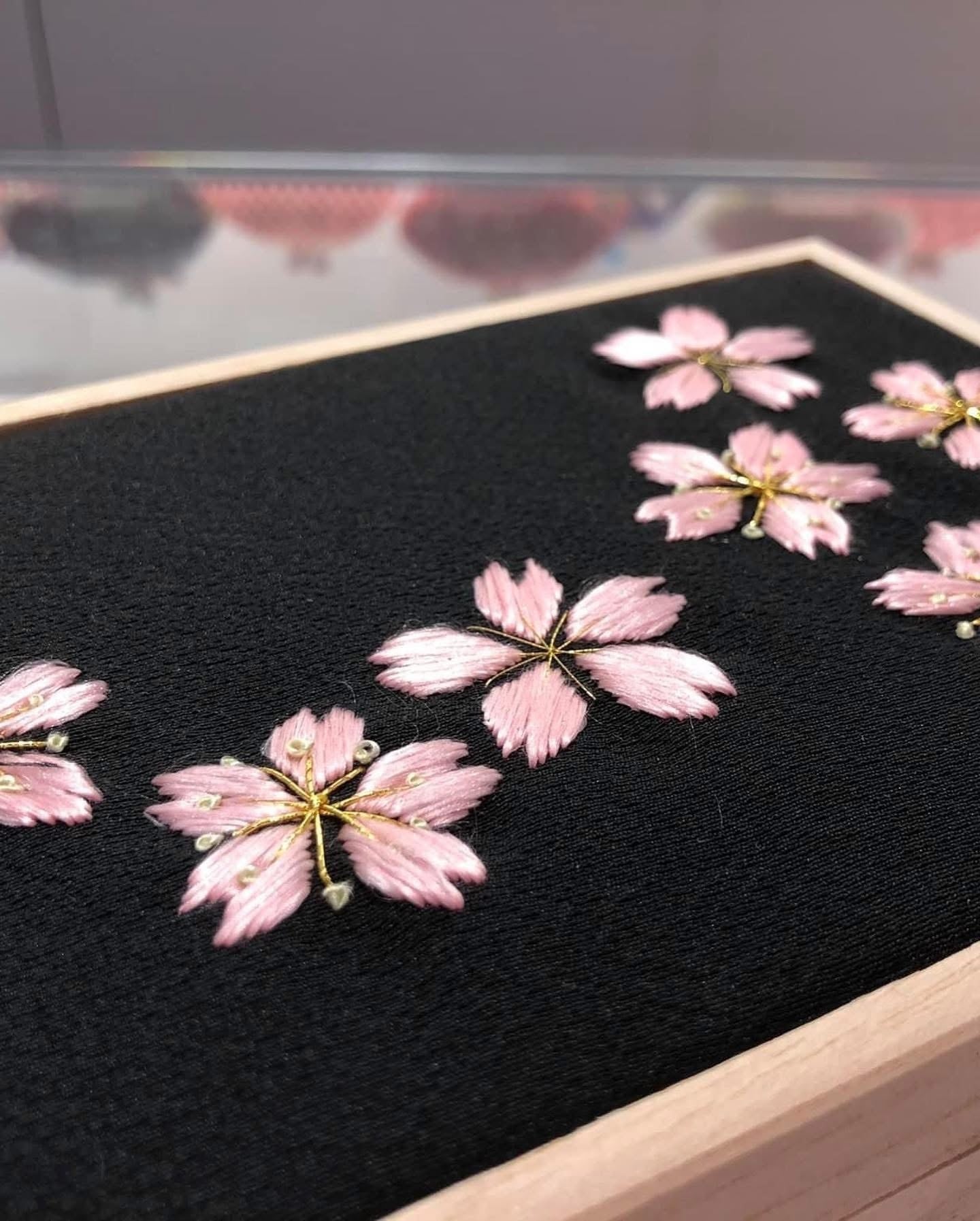 刺繍はめ込み用　桐箱