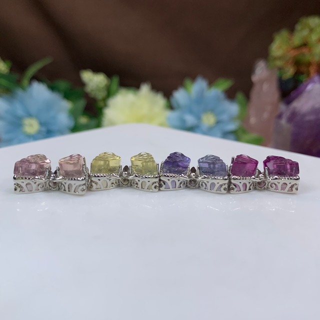 在庫処分セール☆1.10個セット☆フローライト蝶々・縦横貫通穴☆パーツ