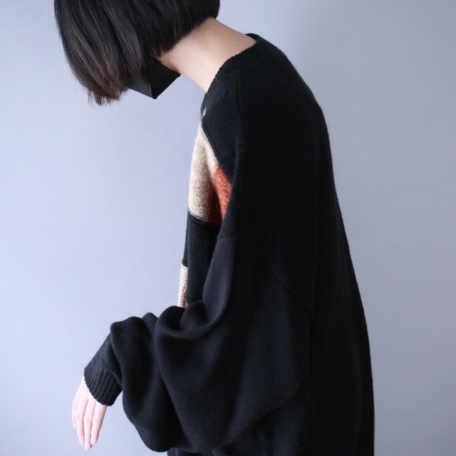 black base random block pattern over silhouette knit