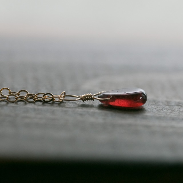 レア☆ロードライトガーネットスムースペアシェイプAAA★一粒ペンダント★一粒ペンダント☆