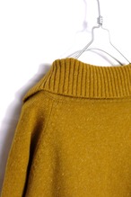 Collar design knit top