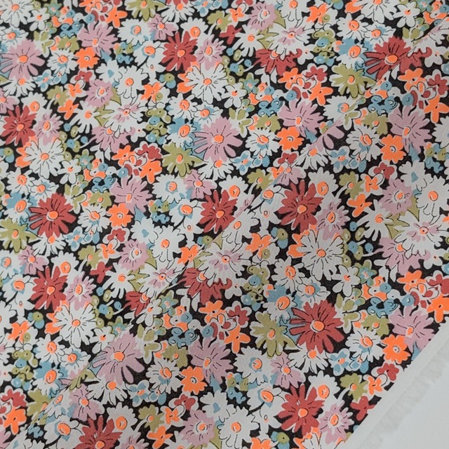 リバティ・ファブリックス　タナローン　Libby　リビー　オレンジネオン　約108×50cm