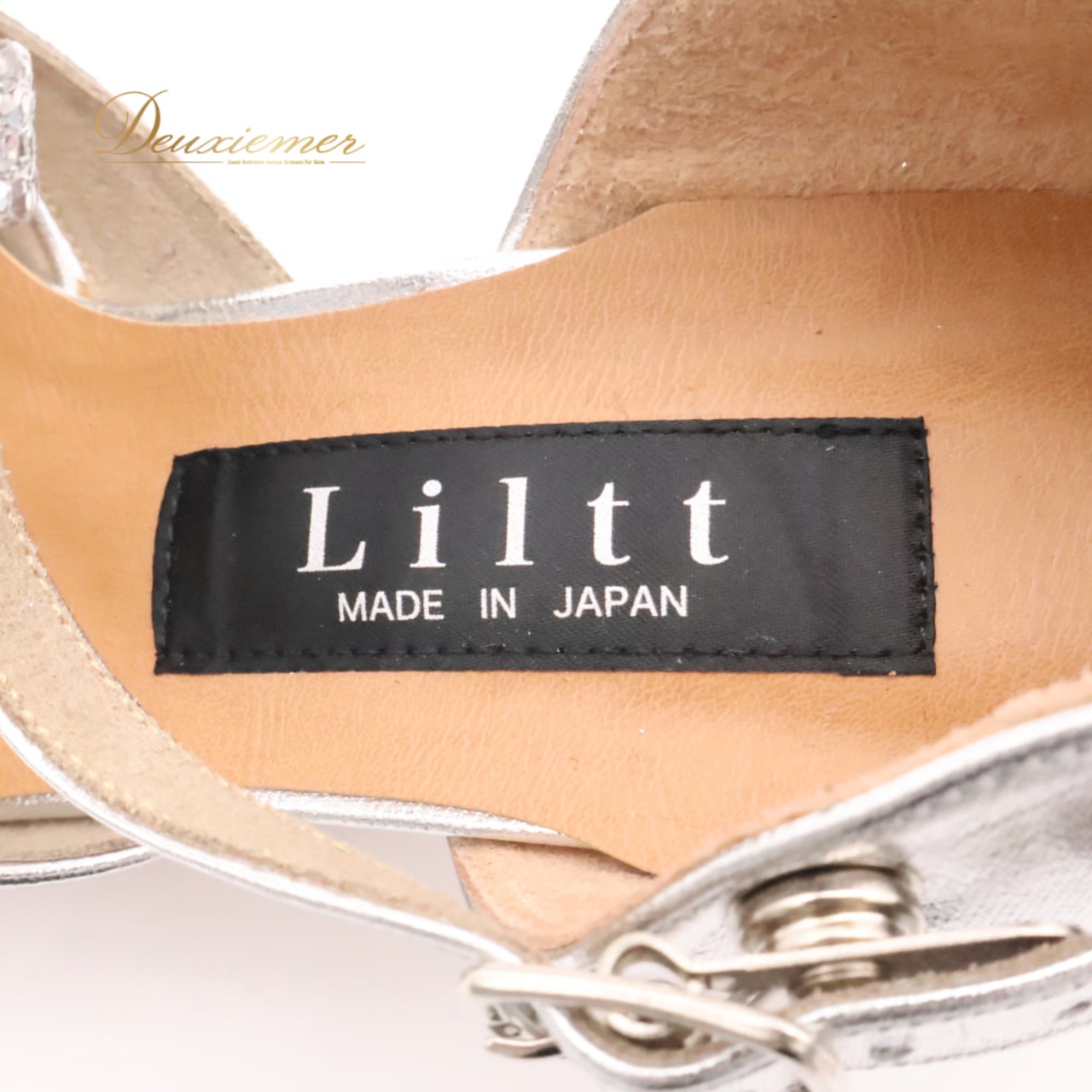 社交ダンス 衣装 Liltt 22 靴 ダンスシューズ ラテン シルバー系 グレイ系 ヒール スパンコールラメ ラメ 練習 レッスン 舞台 発表会 イベント ステージ ダンス 日本製 ベルト 輝き 派手 華やか キラキラ