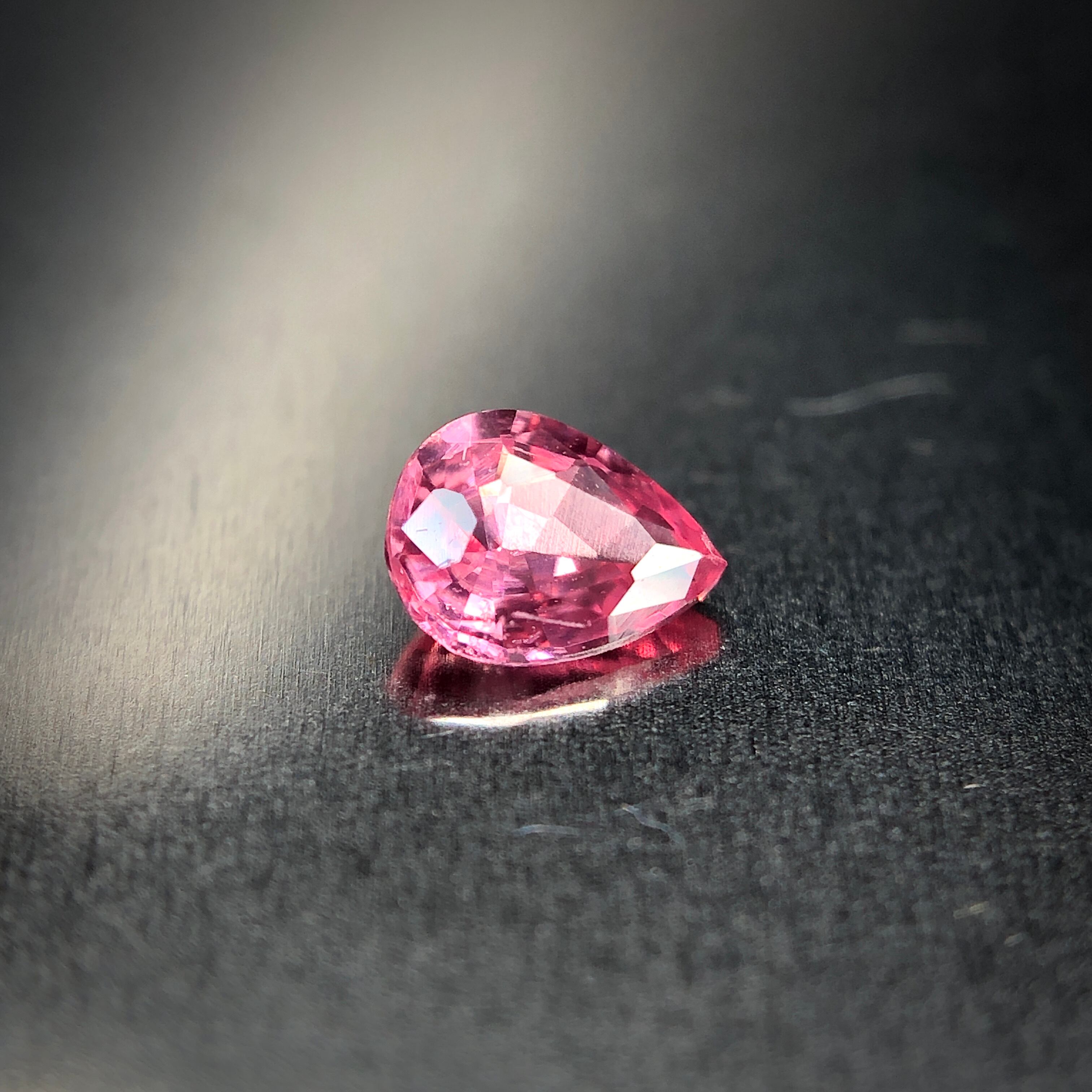 タイムセール天然パパラチァ天然高彩度テリ透明度0.489ctソ付