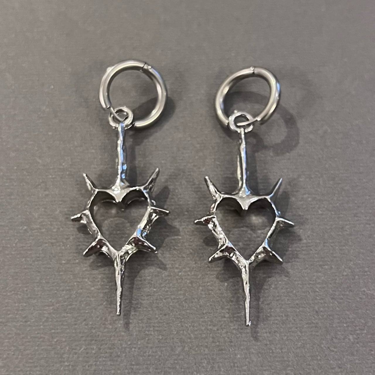 spine heart pierce 棘ハートピアス J0344 | jeMMENER spine heart pierce 棘ハートピアス J0344 | jeMMENER