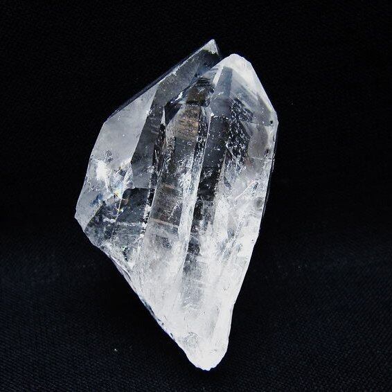 水晶 クラスター 原石 アーカンソー産 一点物 172-3580