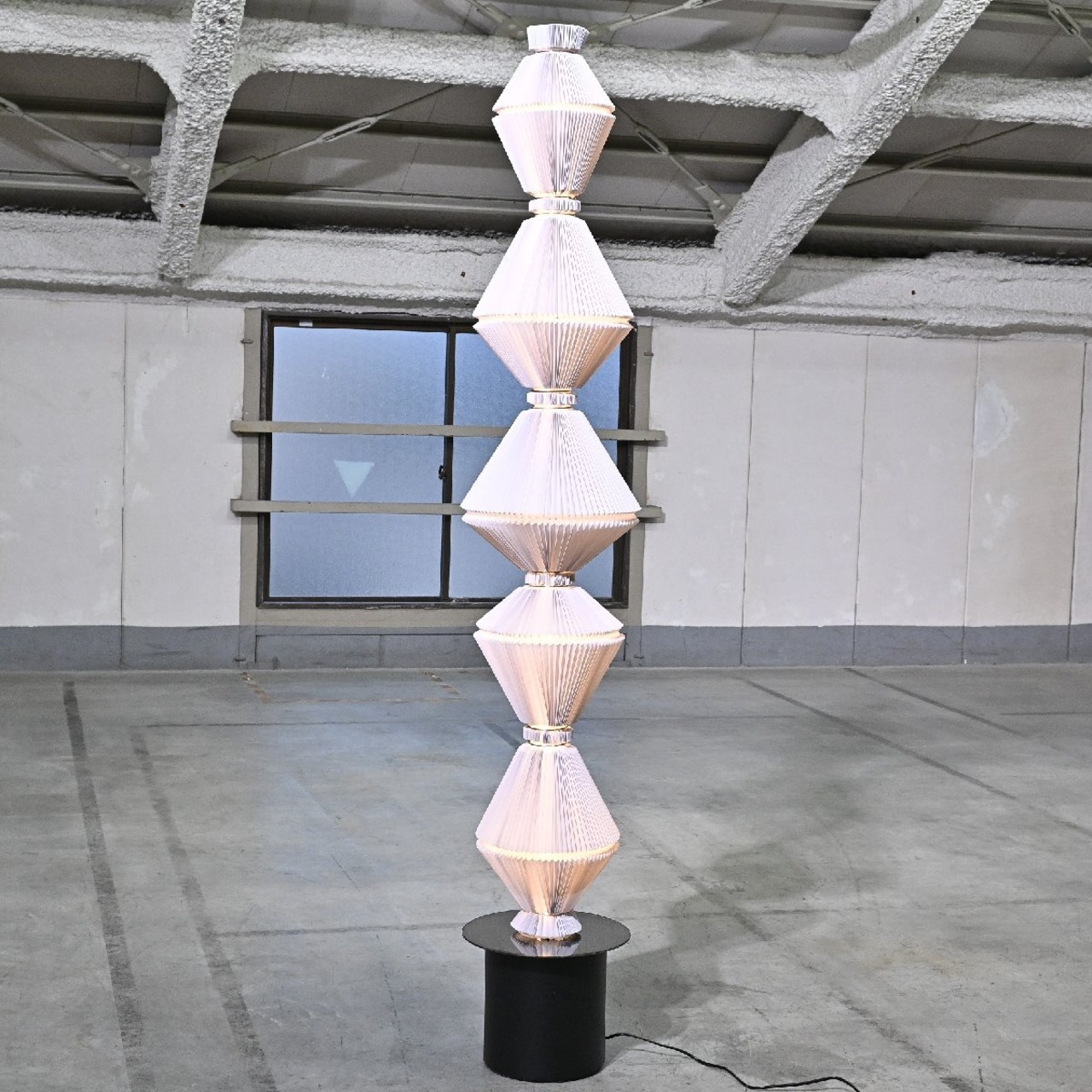 【引取限定】最高級 アトリエ・オイ 150万「Oiphorique / オイフォリーク」フロアライト 間接照明 スタンド ライトParachilna ルミナベッラ