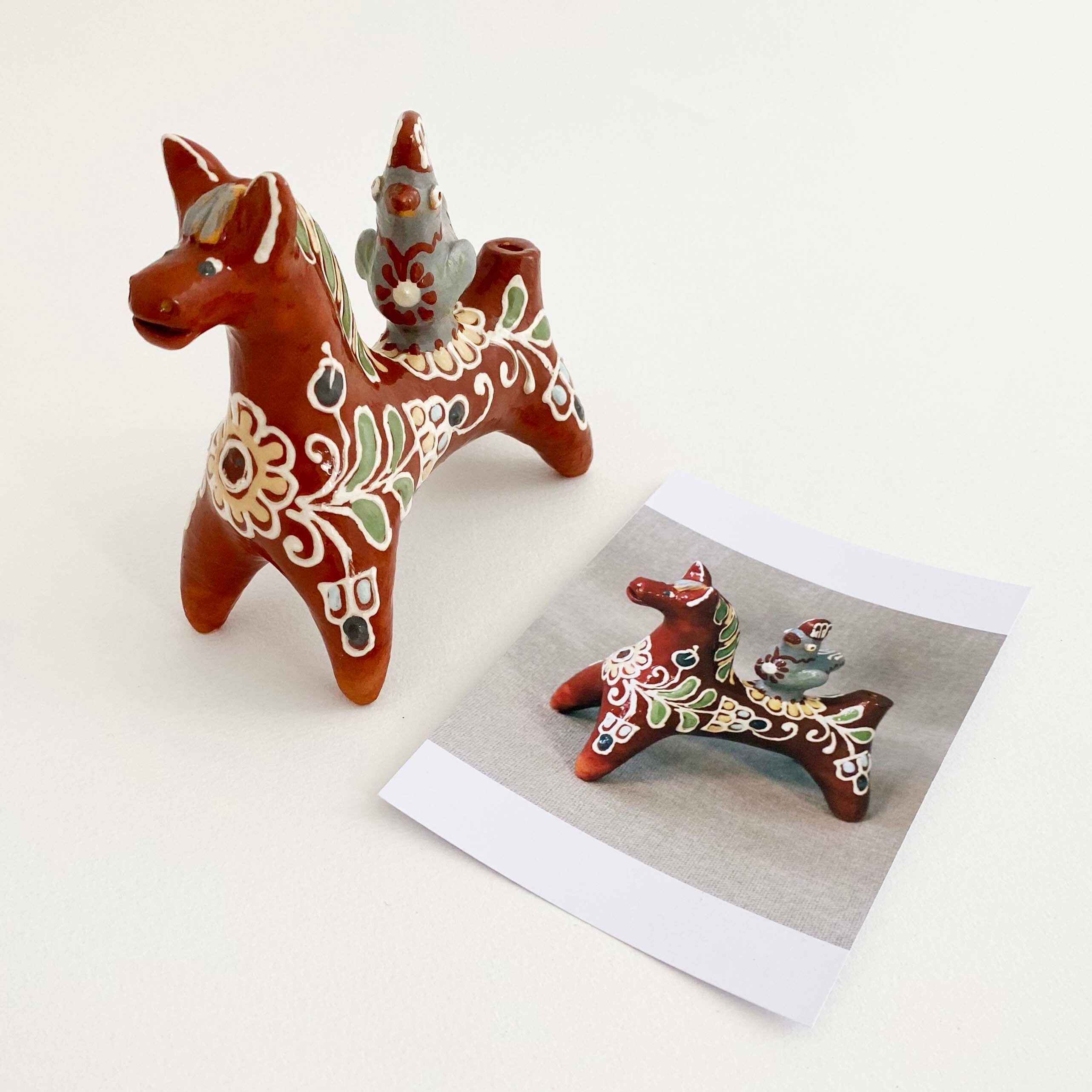 ウクライナ産  オピシュニャ土人形（馬と鶏 / 灰色の鶏）