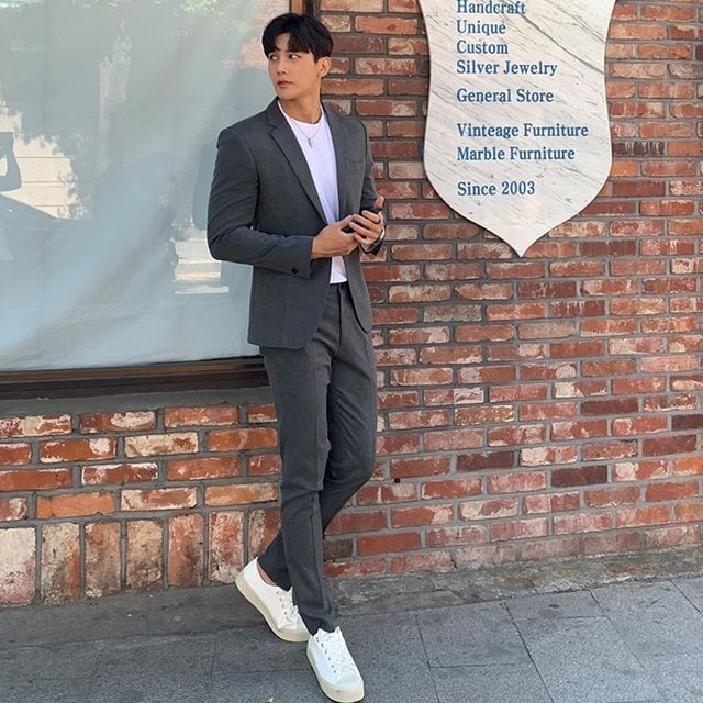 【予約販売】メンズ スーツ 無地 シック スリム 男前 ブラック グレー フォーマル ジャケット パンツ セット セットアップ パーティ 二次会 同窓会 結婚式 韓国 トレンド 大きいサイズ M/L/XL/2XL/3XL