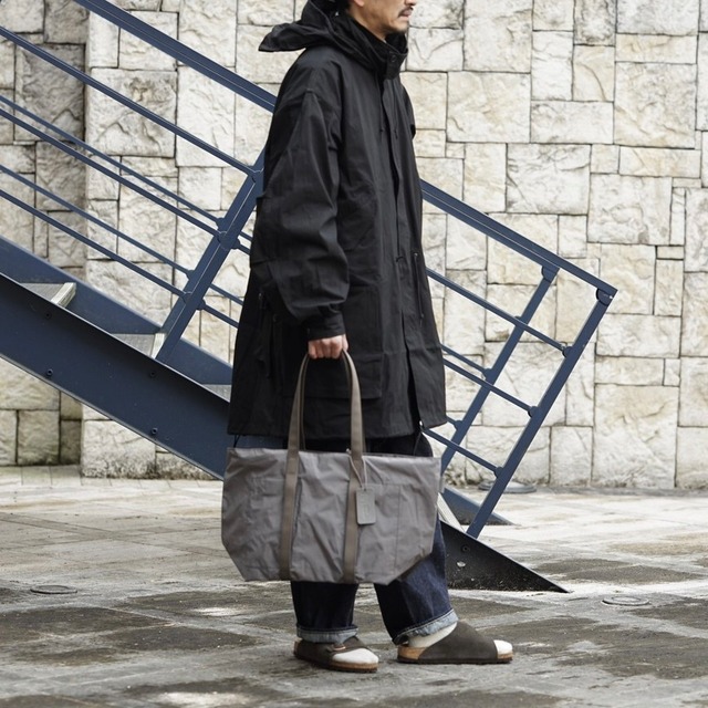 AMIACALVA(アミアカルヴァ) /SPLIT YARN TOTE(M) -GRAY-(F-032M)