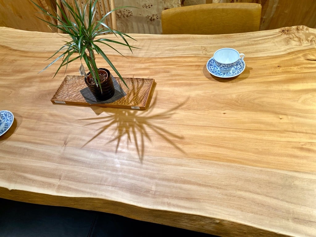 全面杢】栃（トチ）_2050×880-840-990×60_横浜元町店_テーブル天板/一