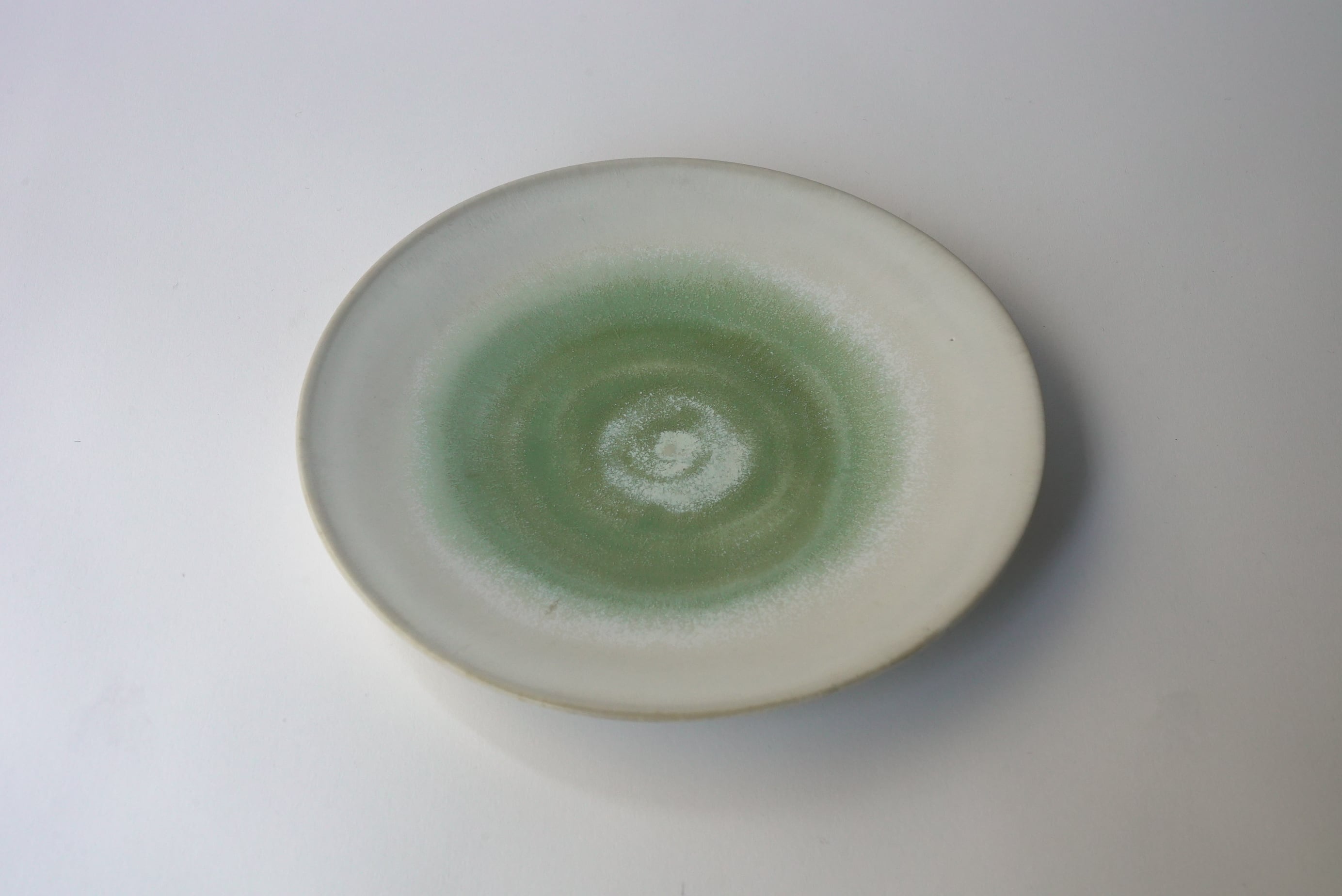 palette pottery 1-1 中園晋作リム皿 緑 131 | Hase