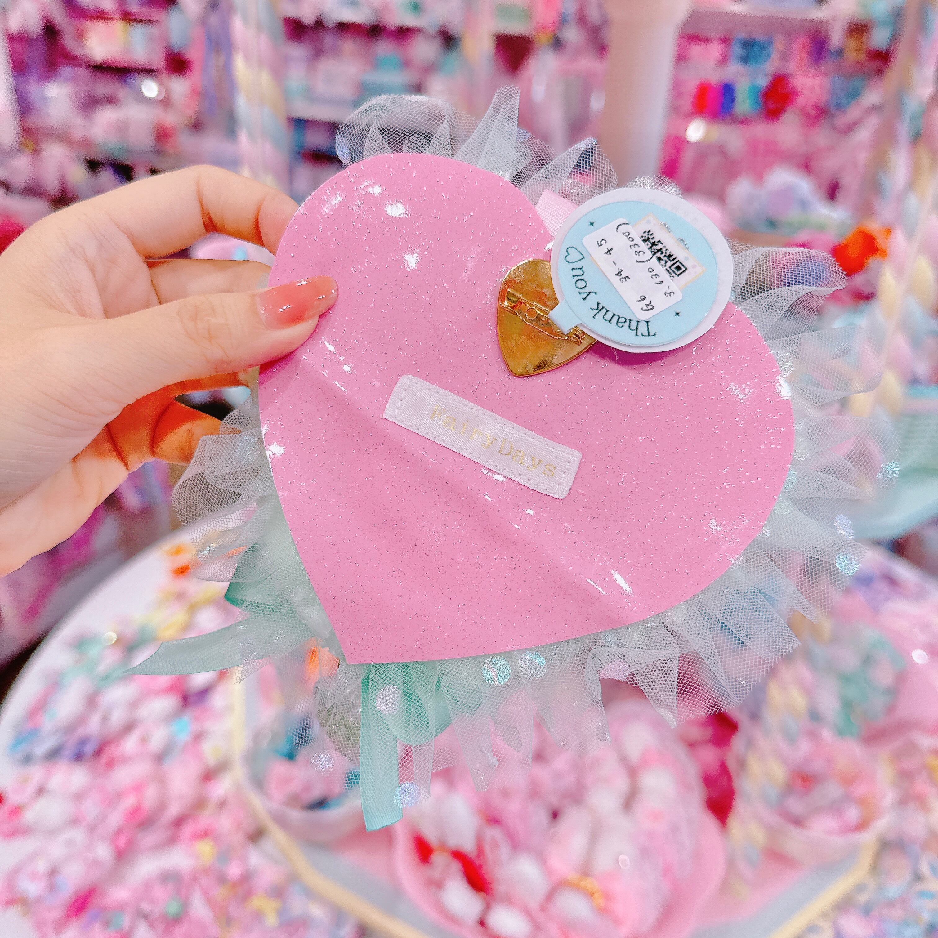 【G6】34-45シャカシャカ付きふんわりブローチ