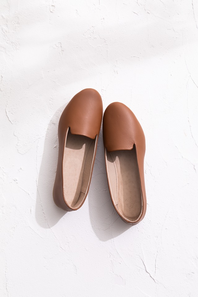 【オペラパンプス】一枚革　履き心地、柔らかさ抜群 / キャメルカラー　年中活躍