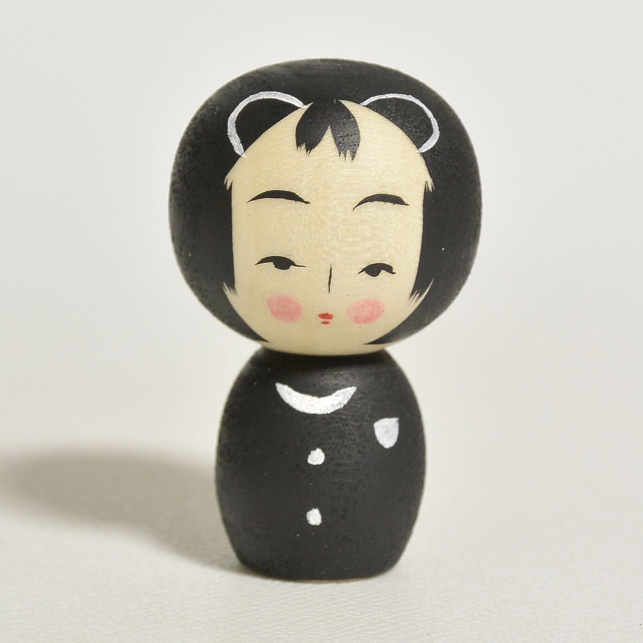くまさんこけし 約1寸 約3.5cm 鈴木明 工人（作並系）#2481 | コケシア