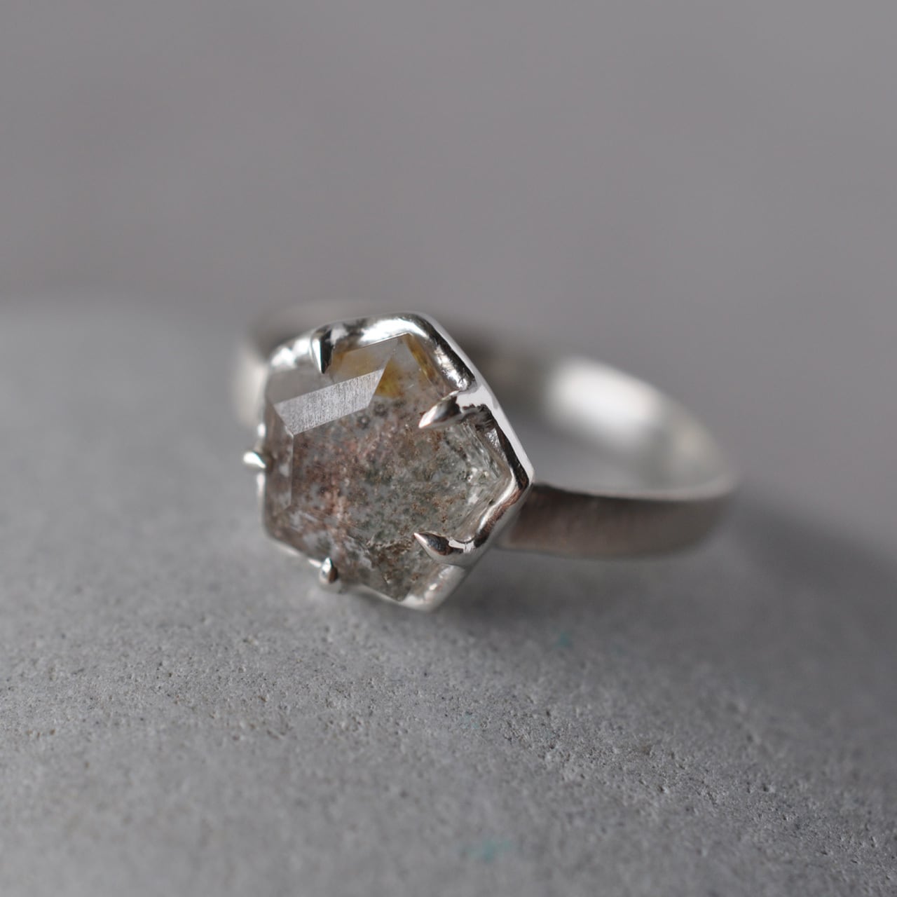 Garden Quartz（ガーデンクォーツ） | ETORA JEWELRY