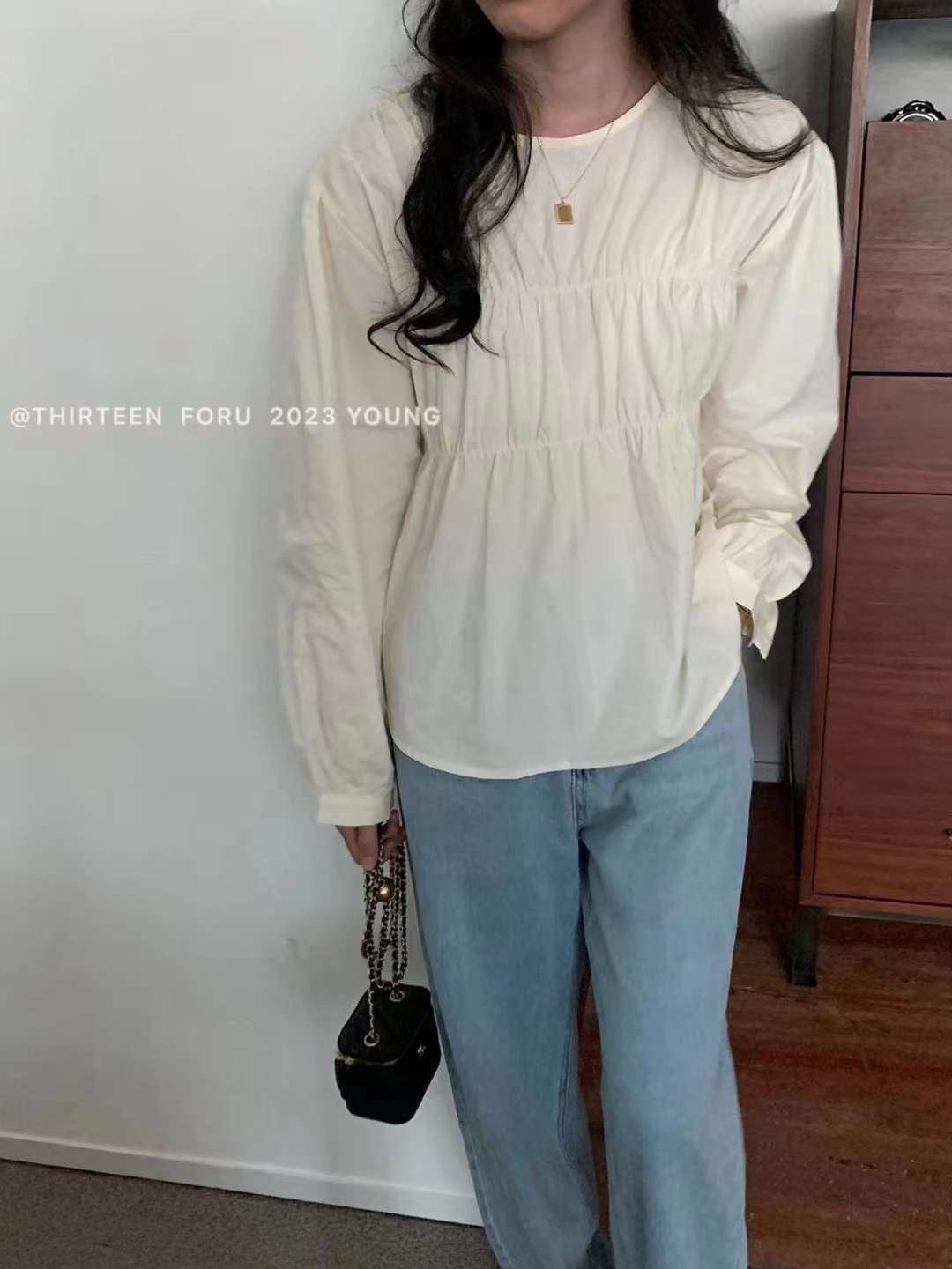 シャーリングブラウス　 AJ22155-2332