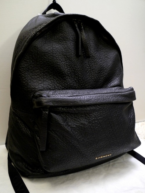 レア美品24万◆GIVENCHYジバンシィ INSIDEOUT 男女可 大容量 オールレザー リュックサック バックパック黒◆ ストラップのロゴが存在感大♪