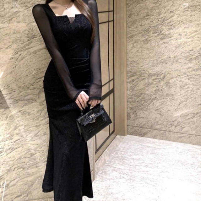 未使用【ザラ】スクエアネック バックオープン ロング ドレス  