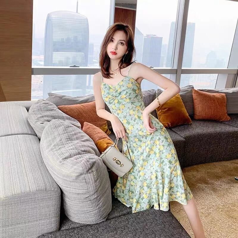 【新作】【送料無料】 2022年夏 サスペンダースカート 超妖精のようなシックなデザイン 汎用性の高いウエスタン風フリルミモレ丈ワンピース 0219808222190