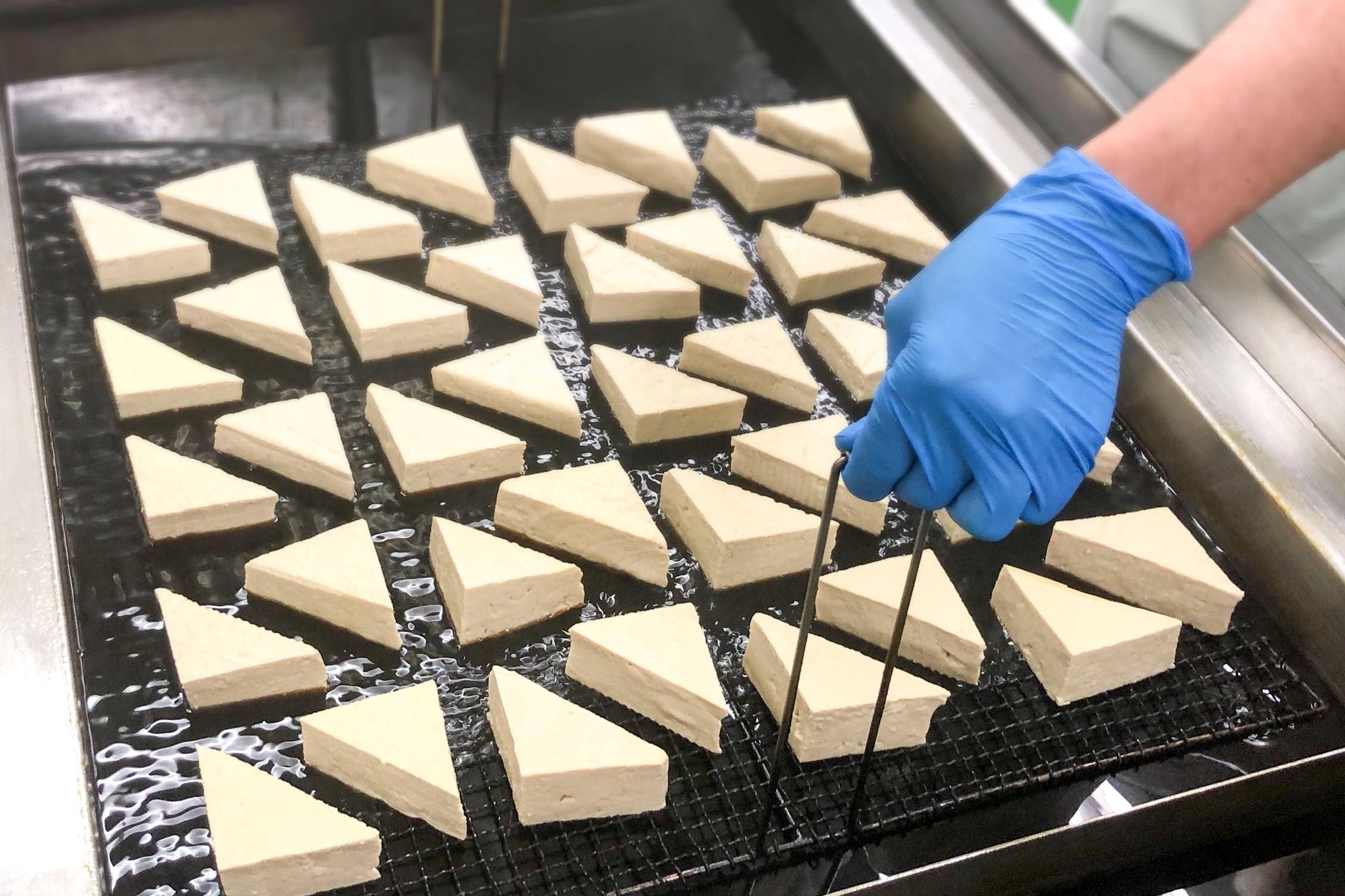 厚あげ (4個入り) | 豆腐の取り寄せ・通販は京都 上田とうふがおすすめ