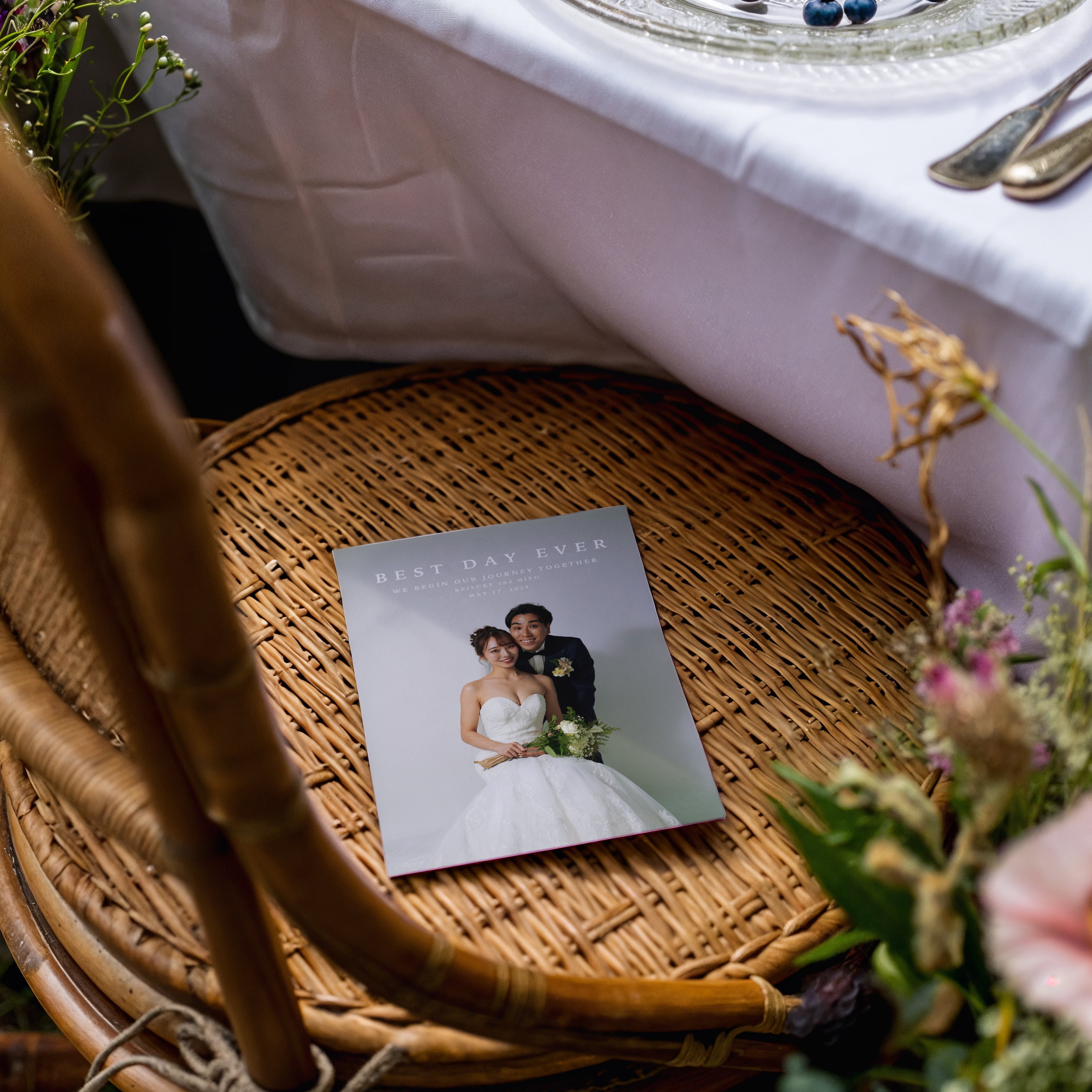 プロフィールブック151円/部【フォト】│二つ折り席次表