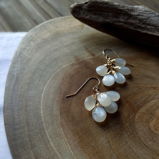 White Moonstone/14K gf