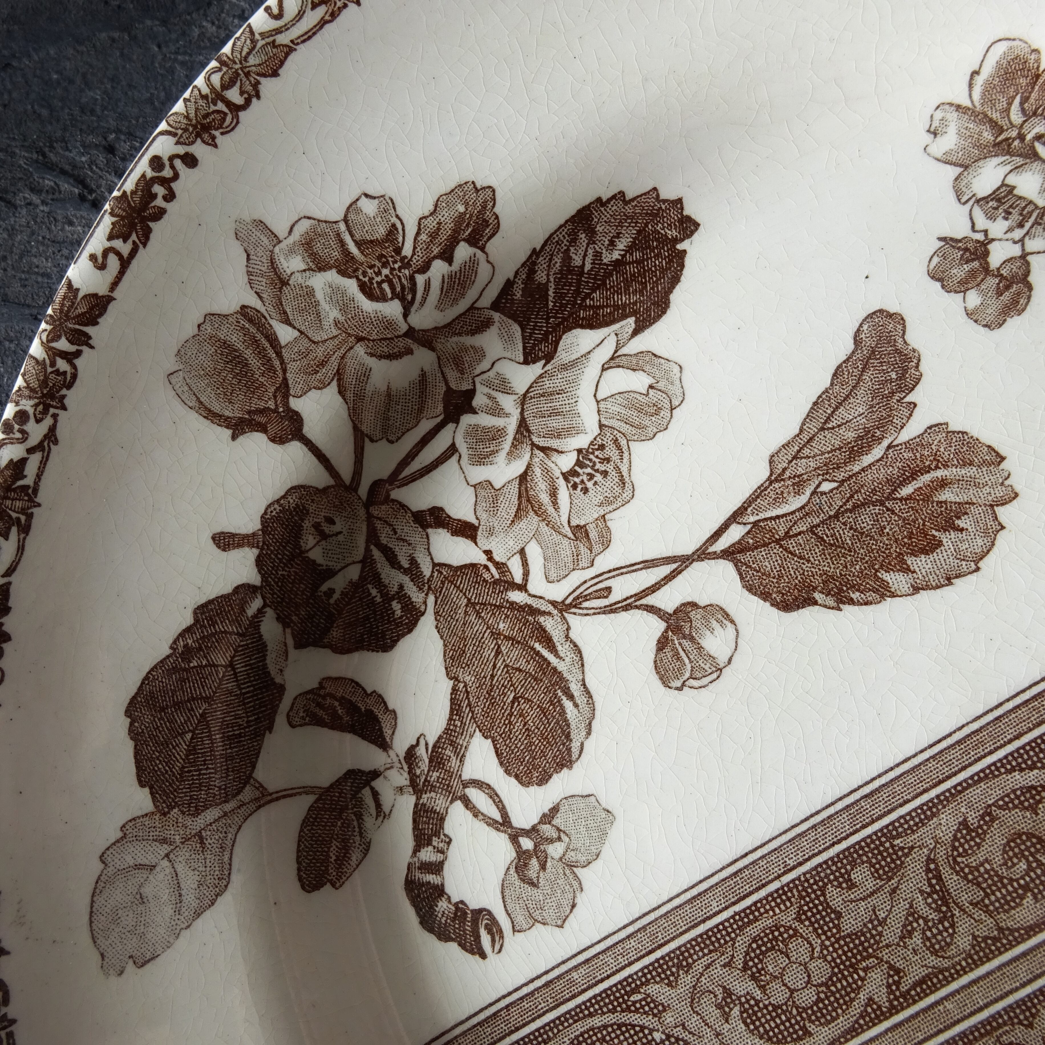 【 Épuisé 】Émile bourgeois / Le Grand Dépôt  décor 《Fleurs de pommier》assiette plate (A)