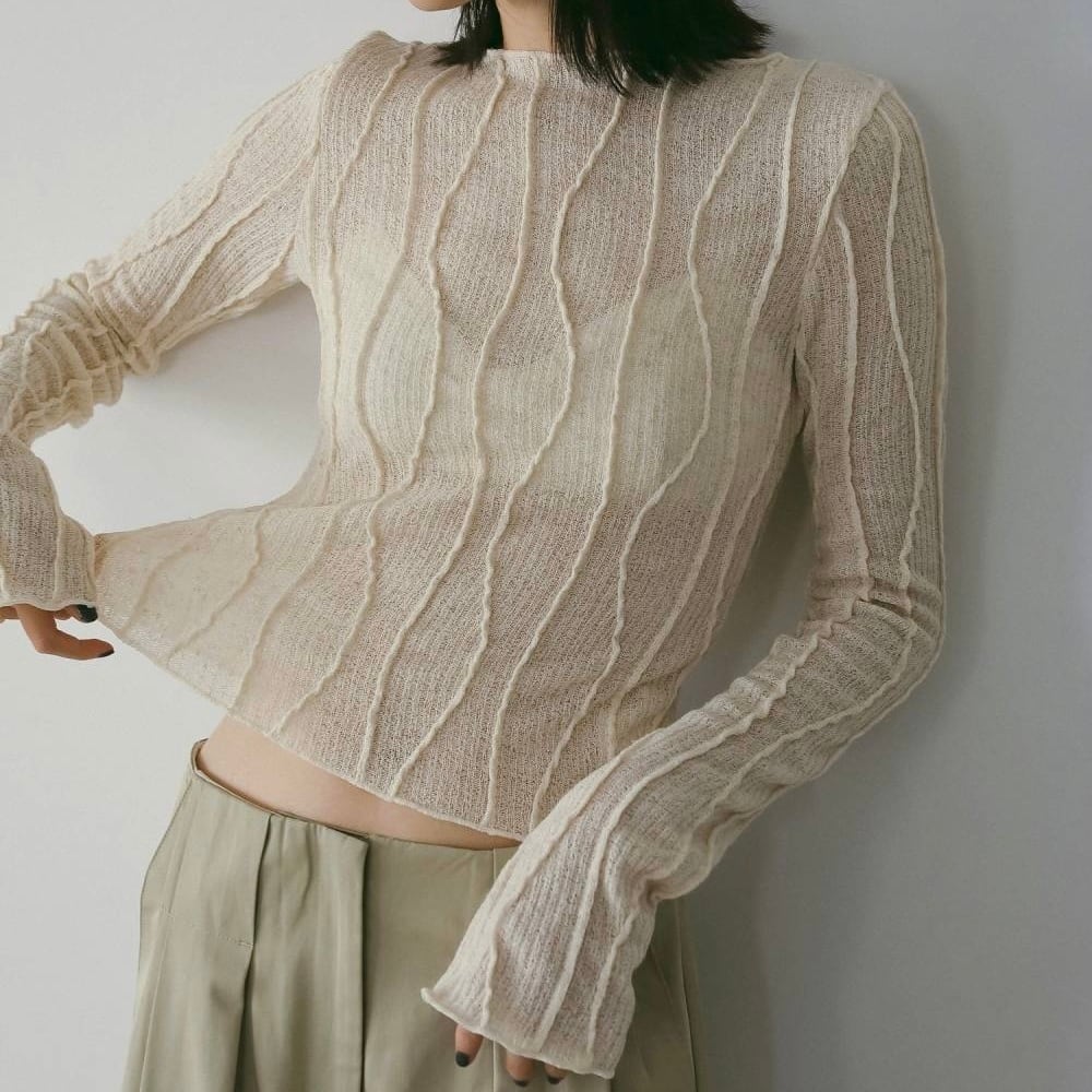 【 anuke 】Random Pintuck Tops