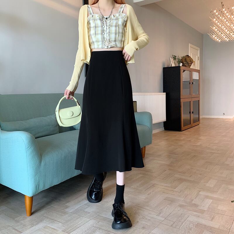 スカート 膝下 ミモレ ミモレ丈 細身 ストレート Aライン マーメイド スマート ハイウエスト かわいい 大人可愛い きれいめ シンプル カジュアル 大人 上品 おしゃれ お洒落 レトロ 大人女子 こなれ感 ラフ クール モダン 主役級 無地 春 夏 10代 20代 30代 レディース 女性用 着回し 普段使い 脚長 サイズ S M L 小さいサイズ 色展開 黒 ブラック 茶色 ブラウン 大人カラー モノトーン